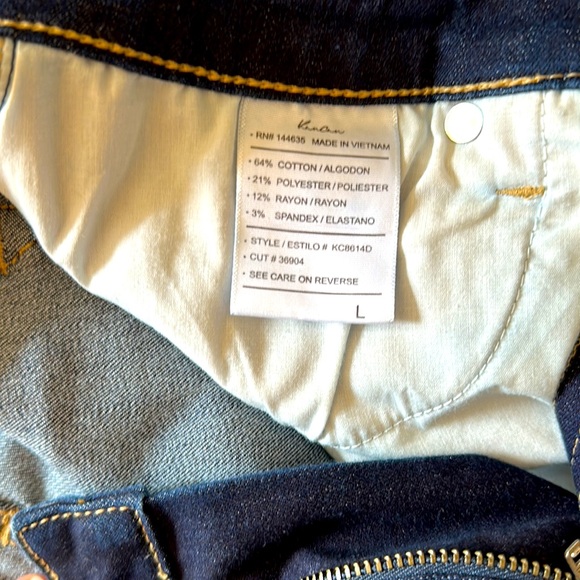 KanCan Denim Shorts size Large - Picture 6 of 9